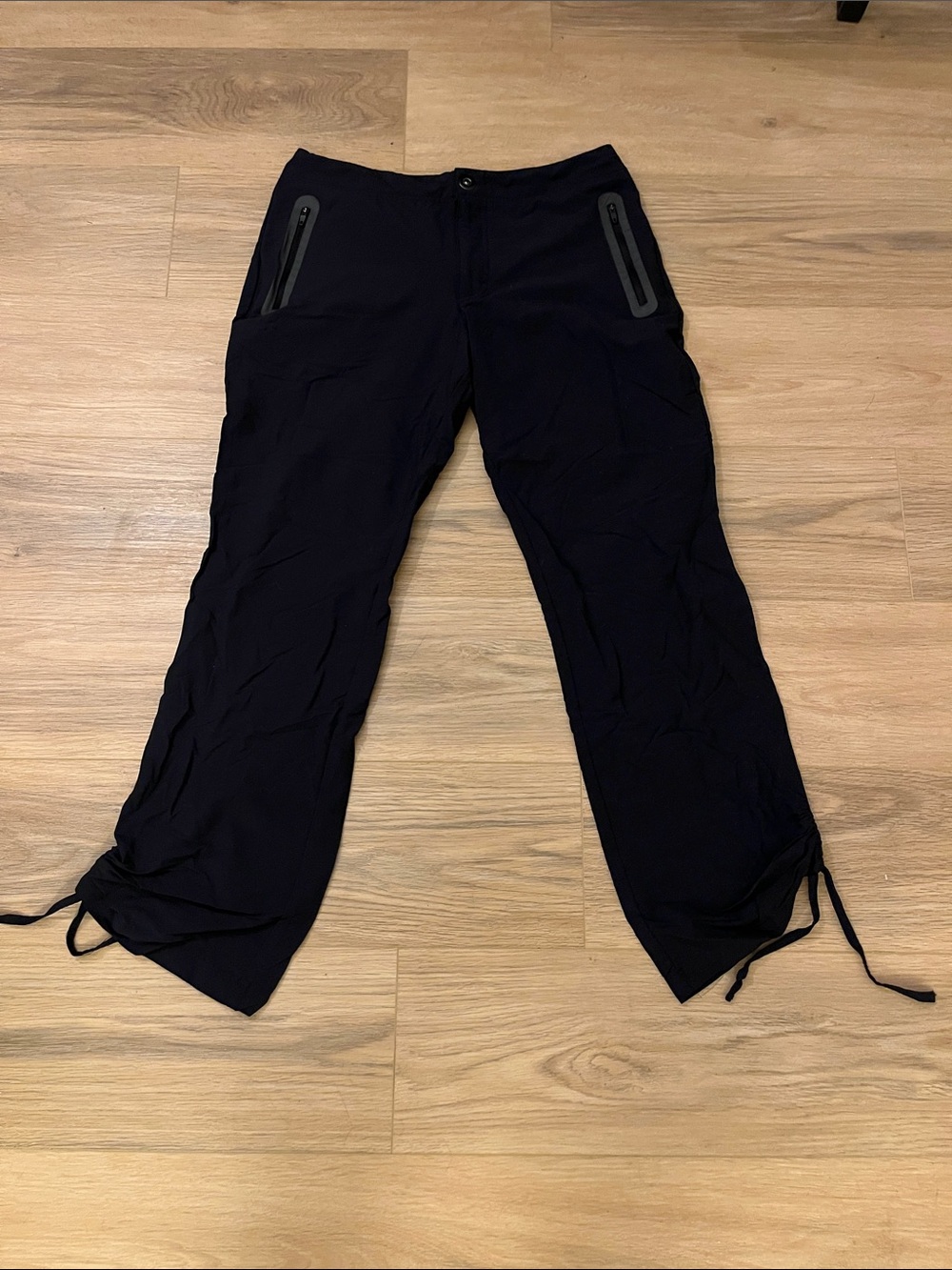 Cabela's Black Women's Cargo Pants with Zippered Pockets